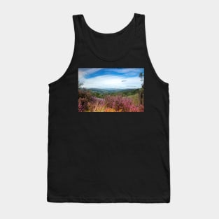 Purple heather overlooking the Hope valley, Derbyshire, UK Tank Top